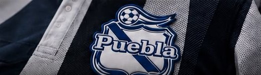 Escudo bordado en uniforme deportivo